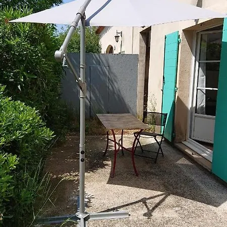 Agreable Lumineuse Avec Piscine Partagee 펜션 갈라르그-르-몽튜